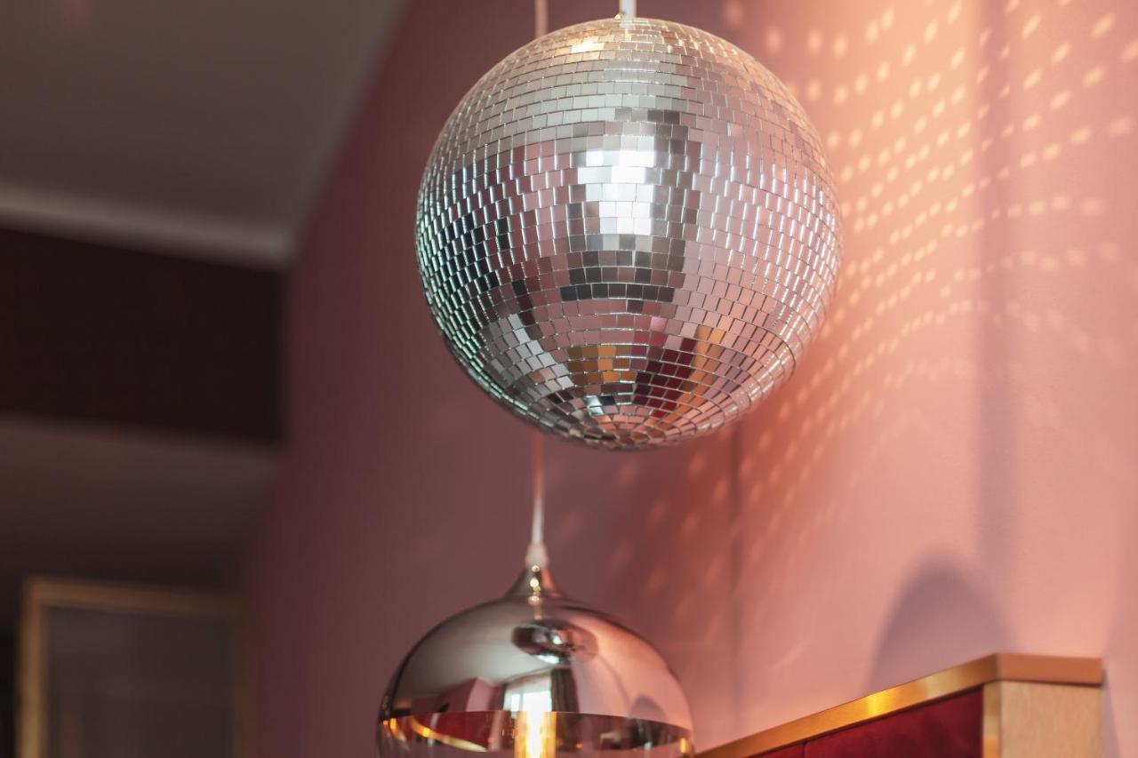 - The Niu, Loco North By Ihg Munich