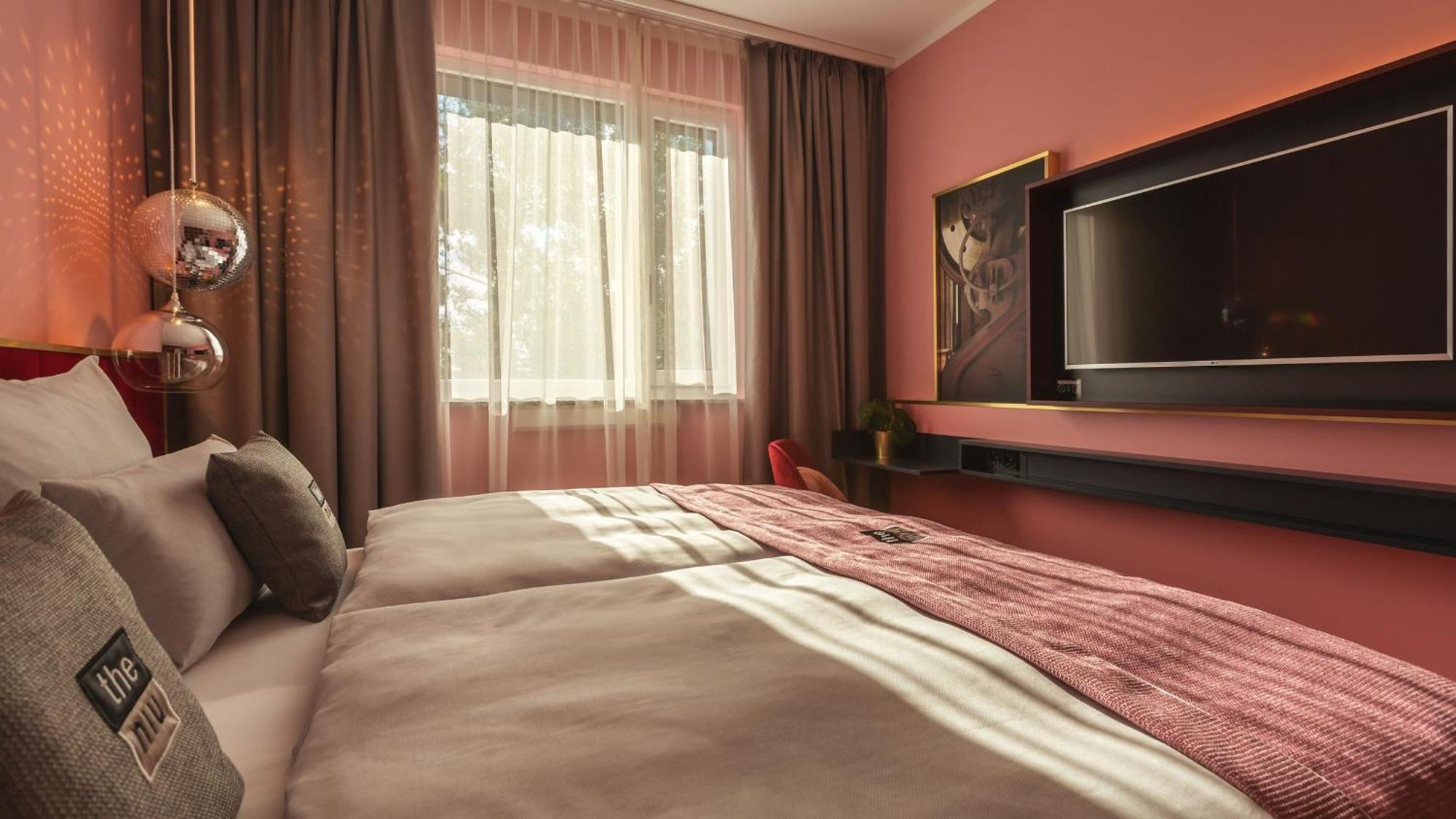 - The Niu, Loco North By Ihg 3*